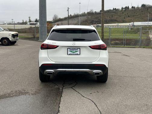 2021 Mercedes-Benz GLA 250 Base 4MATIC