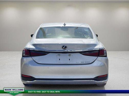 2021 Lexus ES 250 Base