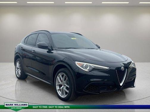 Vulcano Black Metallic 2018 Alfa Romeo Stelvio Ti