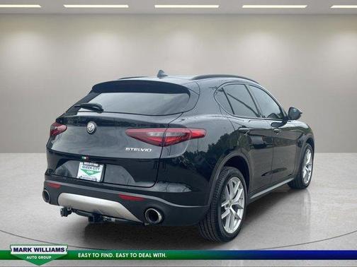 Vulcano Black Metallic 2018 Alfa Romeo Stelvio Ti