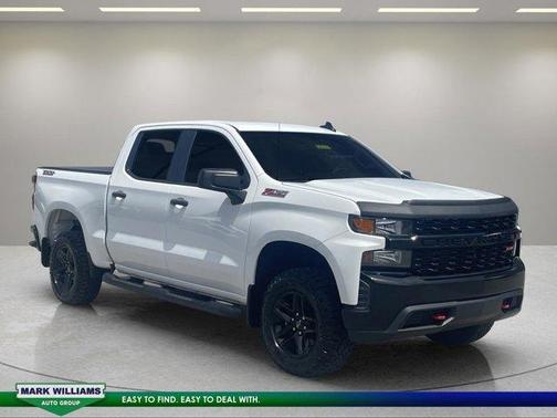 Summit White 2020 Chevrolet Silverado 1500 Custom Trail Boss