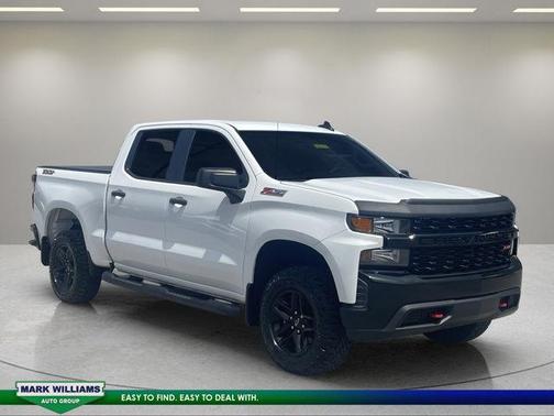 Summit White 2020 Chevrolet Silverado 1500 Custom Trail Boss