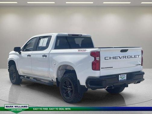 Summit White 2020 Chevrolet Silverado 1500 Custom Trail Boss