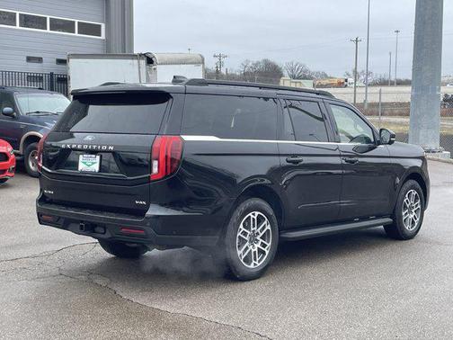 2025 Ford Expedition Max Active 4x4