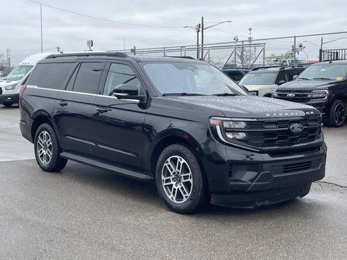 2025 Ford Expedition Max Active 4x4