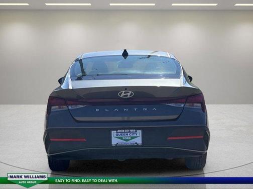 Amazon Gray 2025 Hyundai ELANTRA SE
