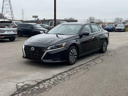 2023 Nissan Altima 2.5 SV