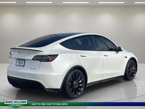 2022 Tesla Model Y Performance Dual Motor All-Wheel Drive