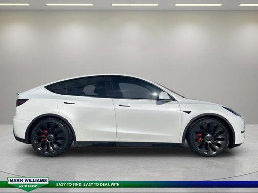 2022 Tesla Model Y Performance Dual Motor All-Wheel Drive