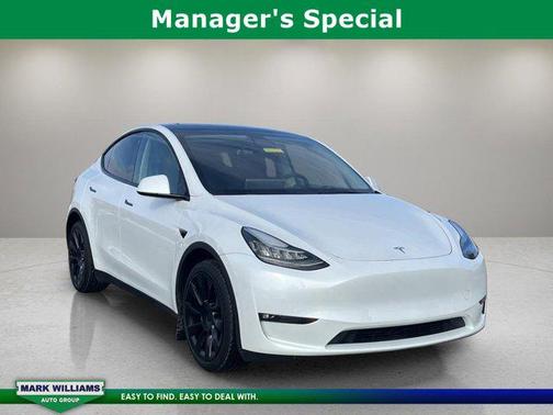 2022 Tesla Model Y Long Range Dual Motor All-Wheel Drive