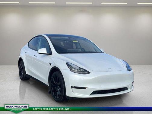 2022 Tesla Model Y Long Range Dual Motor All-Wheel Drive