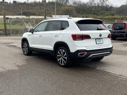2024 Volkswagen Taos 1.5T SE