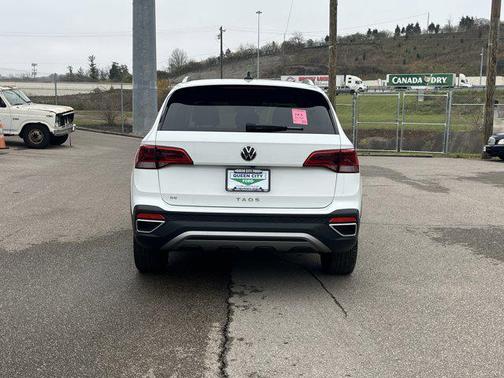 2024 Volkswagen Taos 1.5T SE