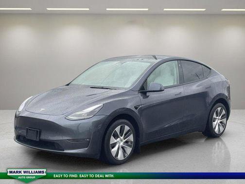 2022 Tesla Model Y Long Range Dual Motor All-Wheel Drive