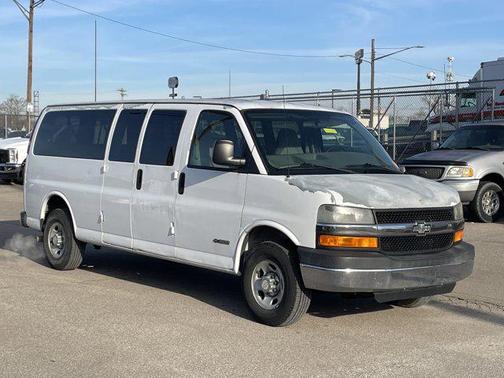 2006 Chevrolet Express 3500 Base