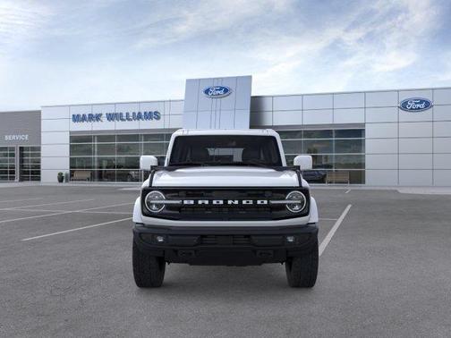 Oxford White 2026 Ford Bronco Outer Banks