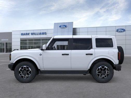 Oxford White 2026 Ford Bronco Outer Banks