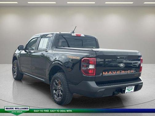 Shadow Black 2025 Ford Maverick Tremor