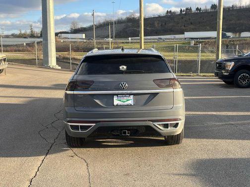 2022 Volkswagen Atlas Cross Sport 3.6L V6 SEL Premium R-Line