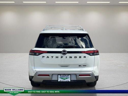 White 2023 Nissan Pathfinder SL
