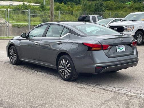 Gun Metallic 2025 Nissan Altima SV