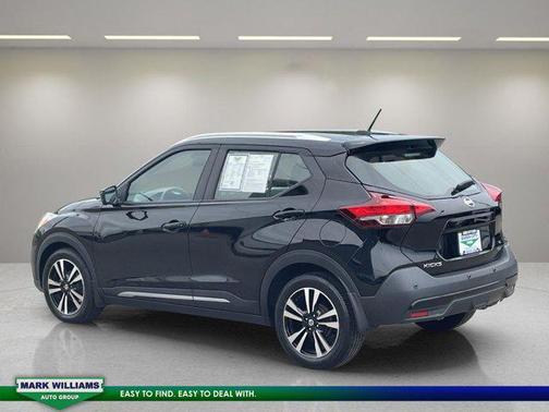 2020 Nissan Kicks SR