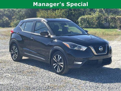 2020 Nissan Kicks SR