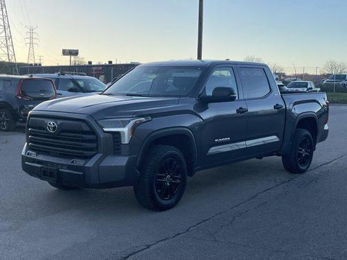 2022 Toyota Tundra SR5