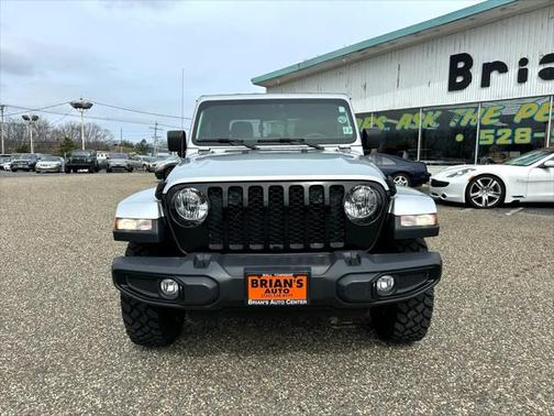 2022 Jeep Gladiator Sport