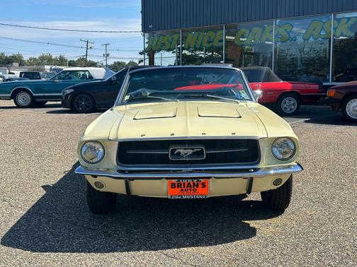 1967 Ford Mustang Base