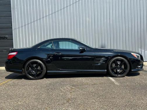 Black 2013 Mercedes-Benz SL-Class 2dr Roadster SL 550
