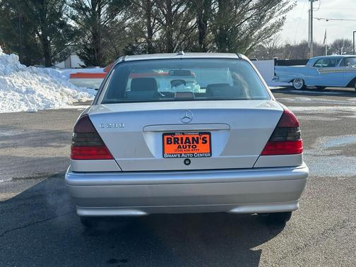 2000 Mercedes-Benz C-Class 4dr Sdn 2.8L