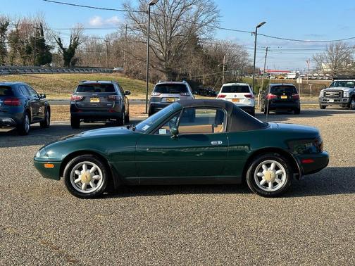 1991 Mazda MX-5 Miata 2dr Convertible Special Edition 5-Spd