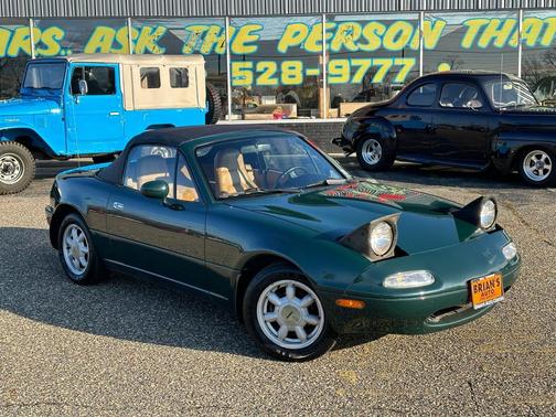 1991 Mazda MX-5 Miata 2dr Convertible Special Edition 5-Spd