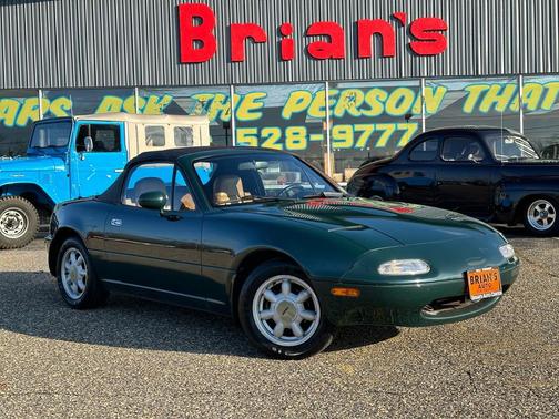 1991 Mazda MX-5 Miata 2dr Convertible Special Edition 5-Spd