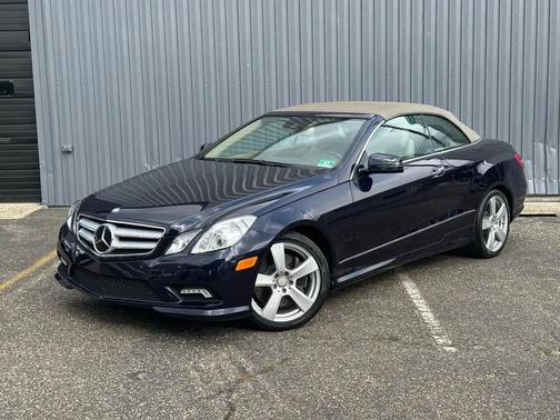 Blue 2011 Mercedes-Benz E-Class 2dr Cabriolet E 550 RWD