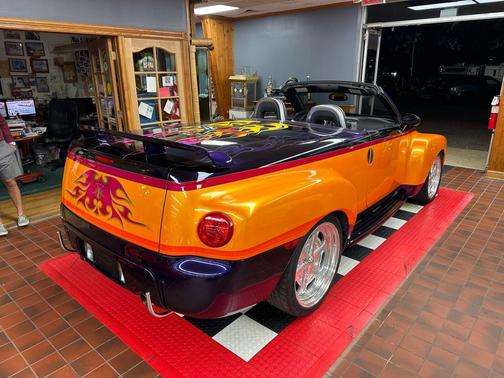 2004 Chevrolet SSR LS