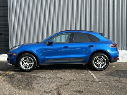 2017 Porsche Macan AWD