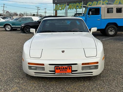1986 Porsche 944 2dr Coupe 5-Spd