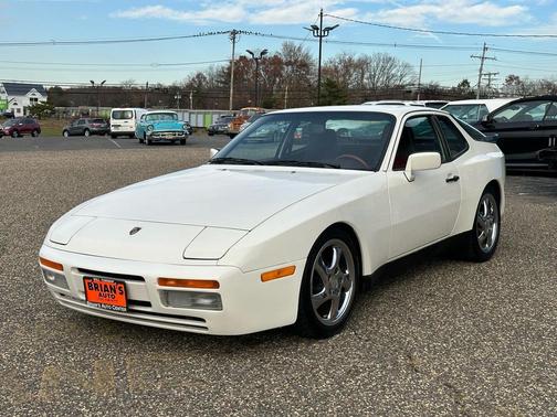 1986 Porsche 944 2dr Coupe 5-Spd