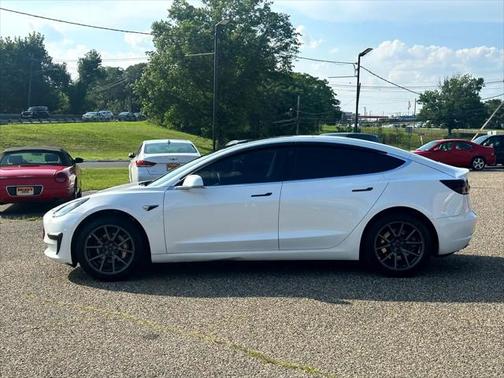 2019 Tesla Model 3 Mid Range