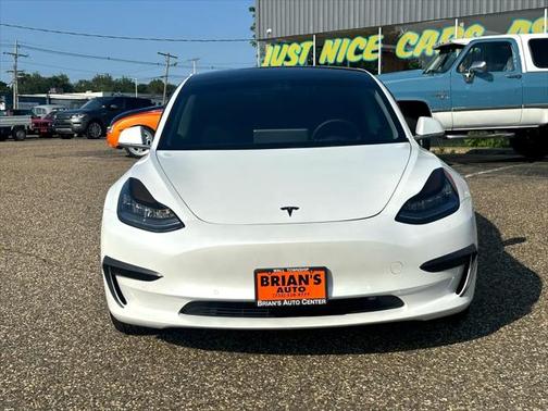 2019 Tesla Model 3 Mid Range