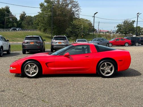 2000 Chevrolet Corvette Base