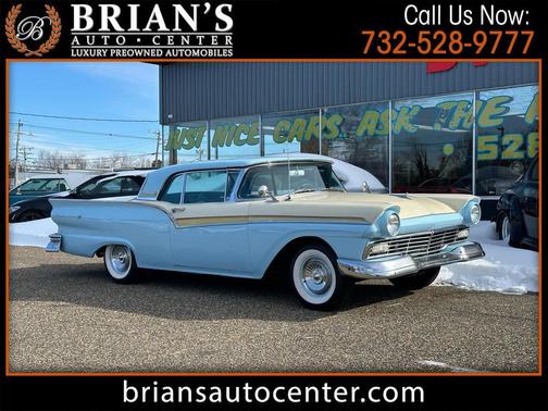 1957 Ford Fairlane 500 Base