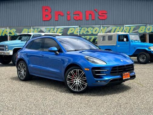 2016 Porsche Macan Turbo