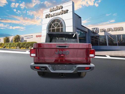 2022 Jeep Gladiator Sport S