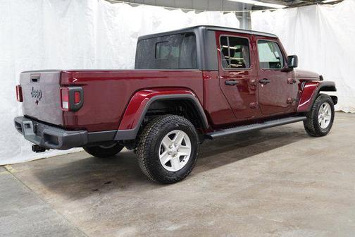 2022 Jeep Gladiator Sport S