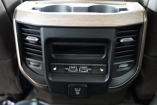 2025 RAM 2500 Limited Crew Cab 4x4 6'4' Box