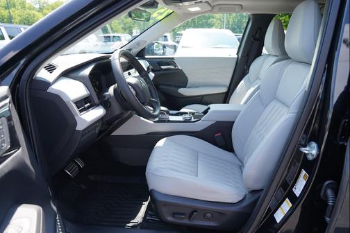 Black Diamond 2025 Mitsubishi Outlander SEL S-AWC
