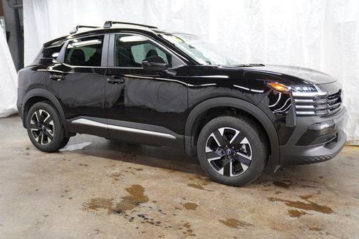 Super Black 2026 Nissan Kicks SV